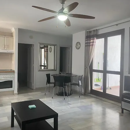 Lovely Two Bedroom Pueblo Evita Appartamento Benalmádena